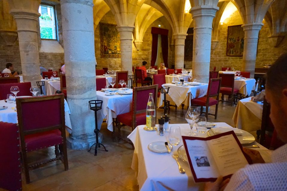 Restaurant Clos Prieur, Chateau de Gilly, Bourgogne