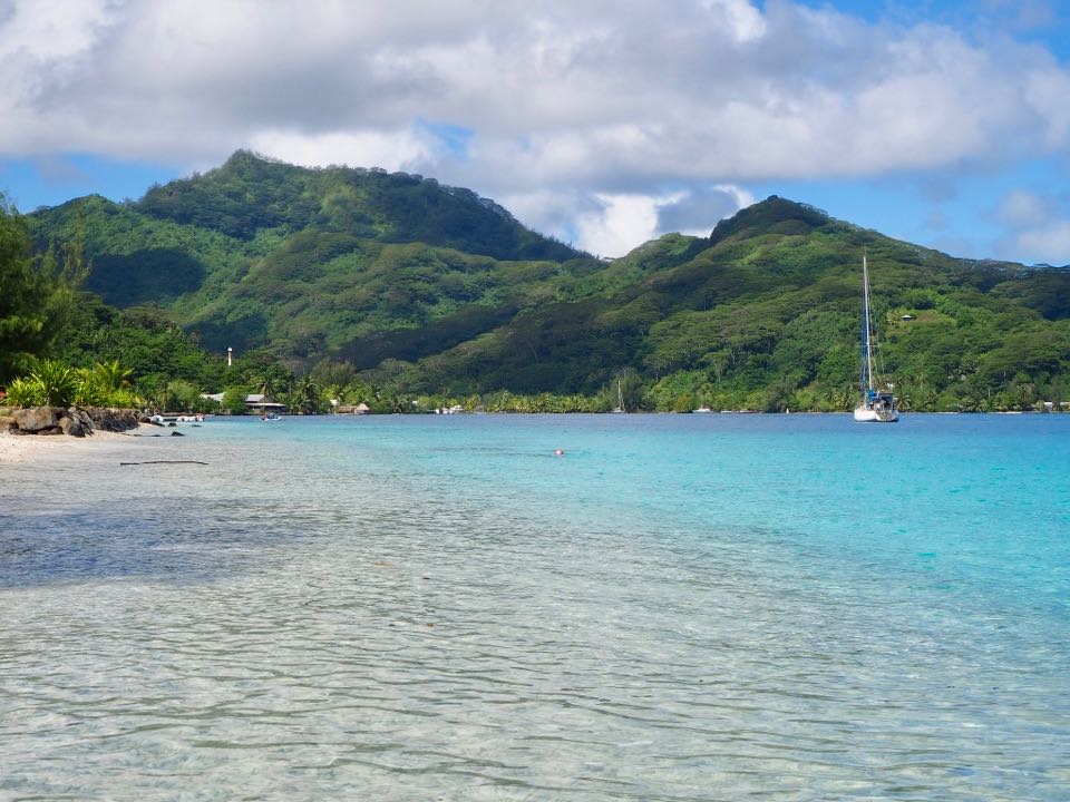 plages Huahine